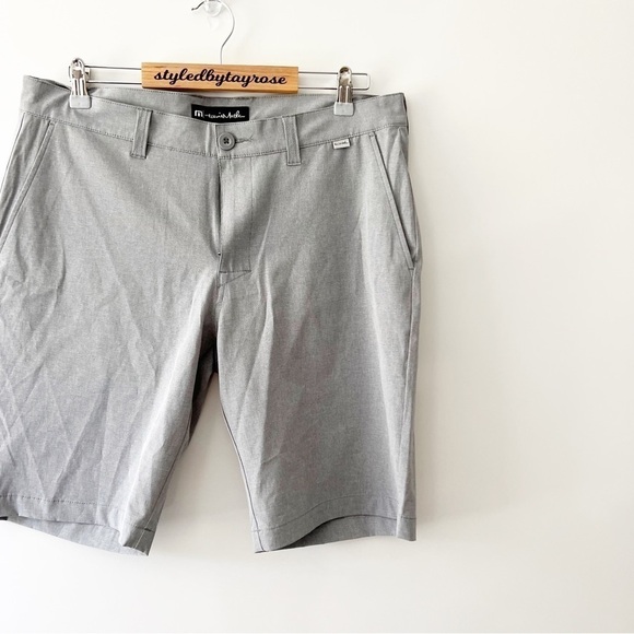 Travis Mathew Grey Golf Shorts - Picture 3 of 8